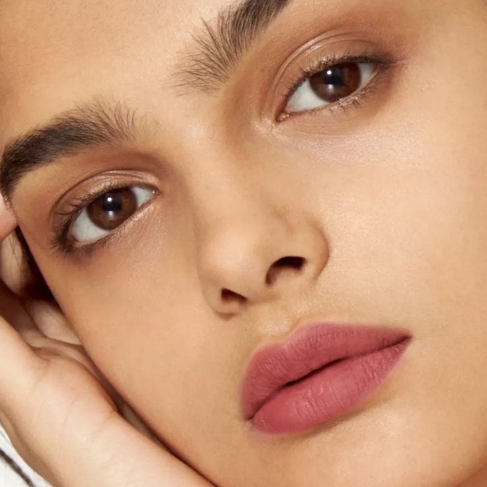 BURBERRY | Liquid Lip Velvet  Dark Rosewood N•17